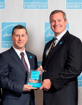 John Passe of ENERGY STAR (L) and Sean Junker of Providence Homes (R) - 2018 ES POY Award